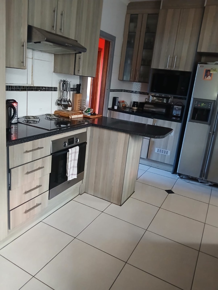 4 Bedroom Property for Sale in Haven Hills Eastern Cape